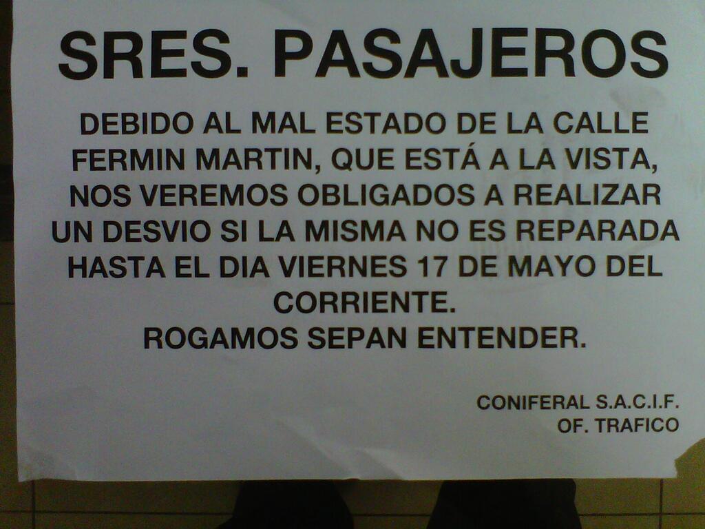 Notificación de Coniferal a los pasajeros (Foto: @juandelacalle)